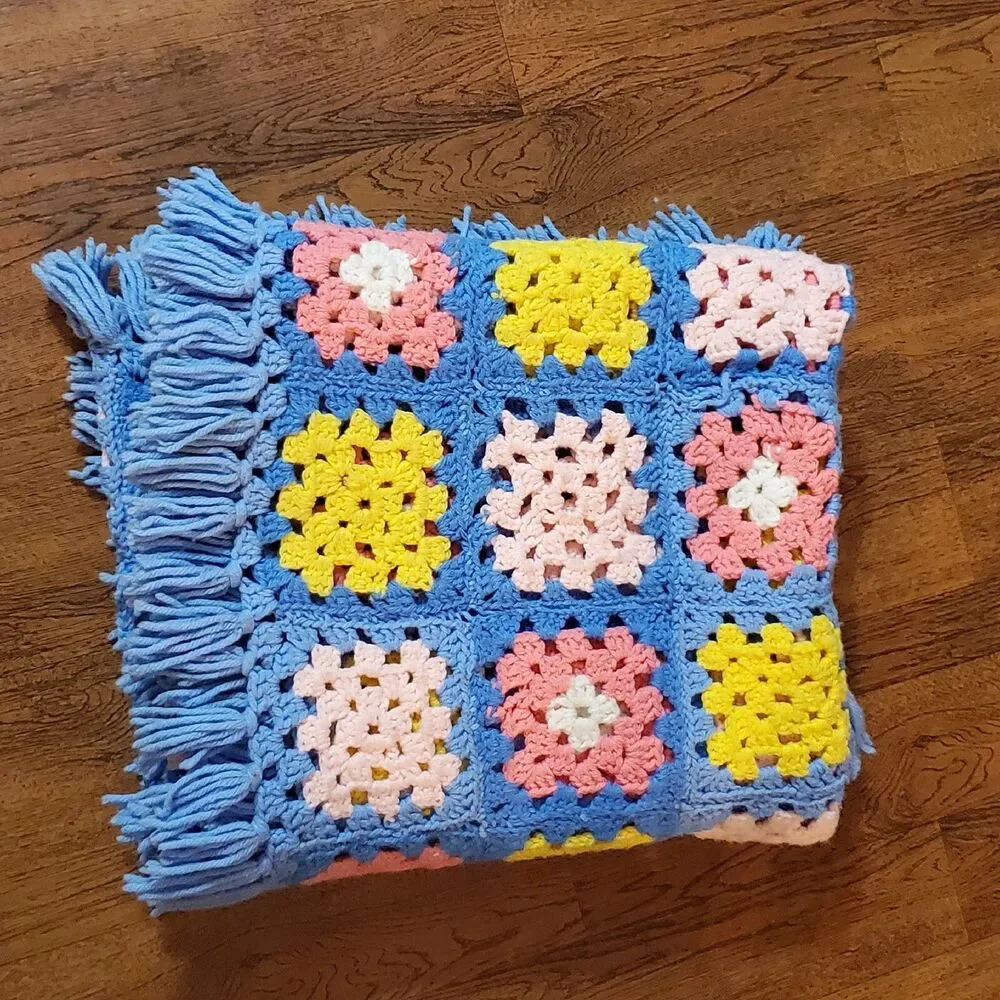 Vintage Granny Square Crochet Afghan Blanket Throw 65